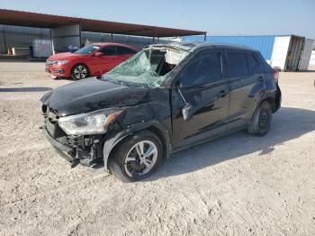  Salvage Nissan Kicks