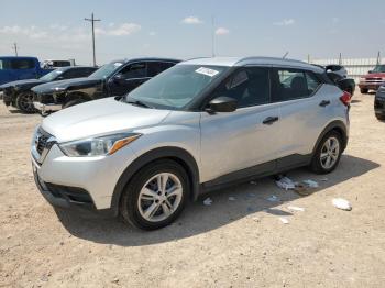  Salvage Nissan Kicks