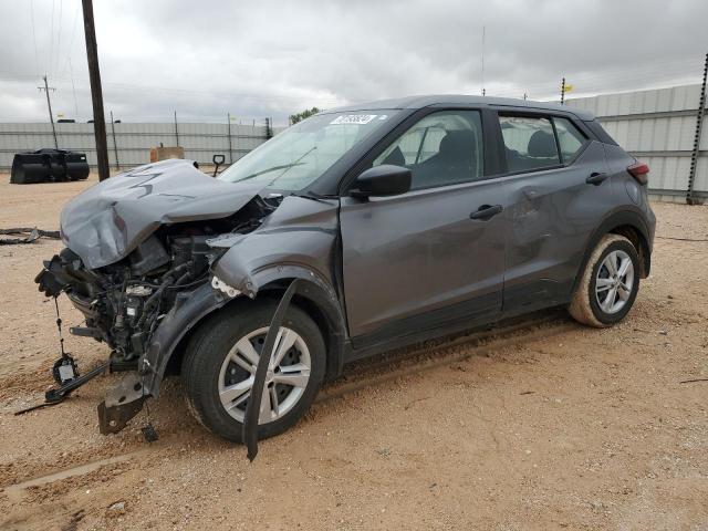  Salvage Nissan Kicks