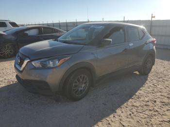  Salvage Nissan Kicks