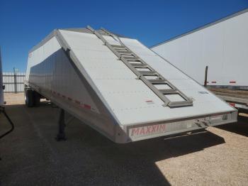  Salvage Maxim Trailer