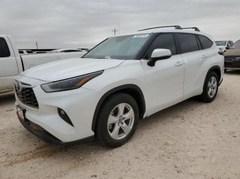  Salvage Toyota Highlander