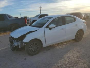  Salvage Toyota Yaris