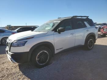  Salvage Nissan Pathfinder