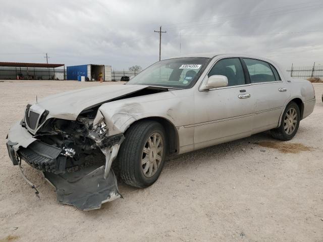  Salvage Lincoln Towncar