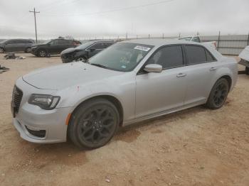 Salvage Chrysler 300