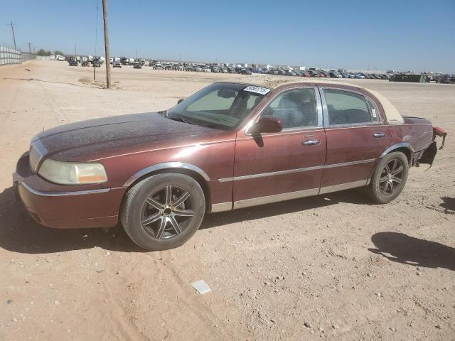  Salvage Lincoln Towncar