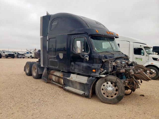  Salvage Freightliner Cascadia 1