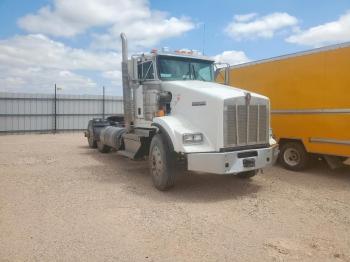  Salvage Kenworth Constructi