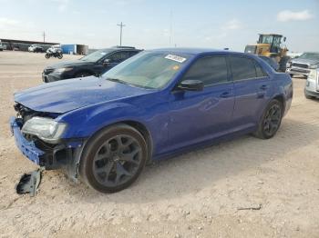  Salvage Chrysler 300