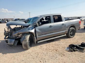  Salvage Nissan Titan