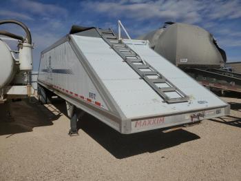  Salvage Maxim Trailer
