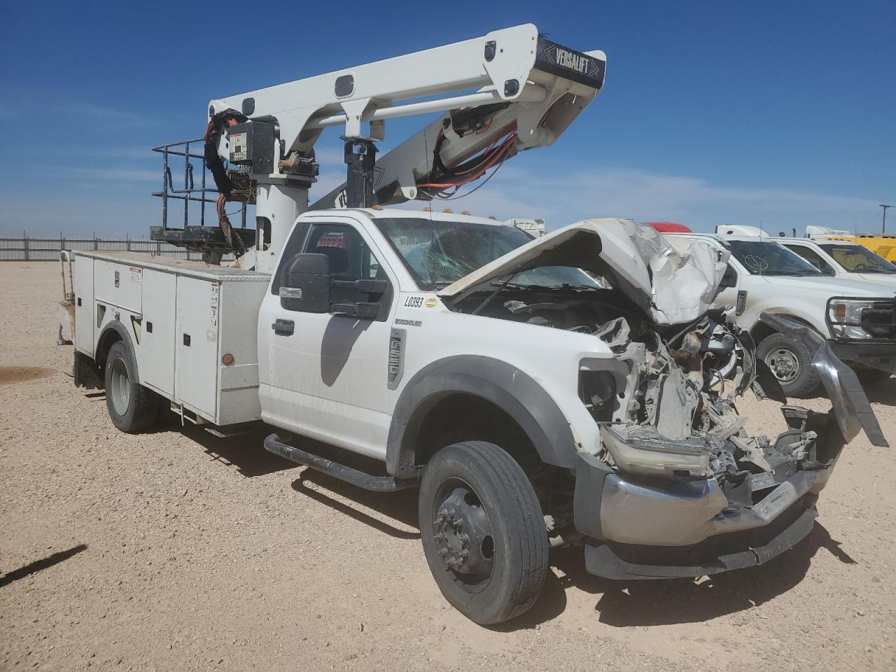 Ford F-550 Super Duty Image 1