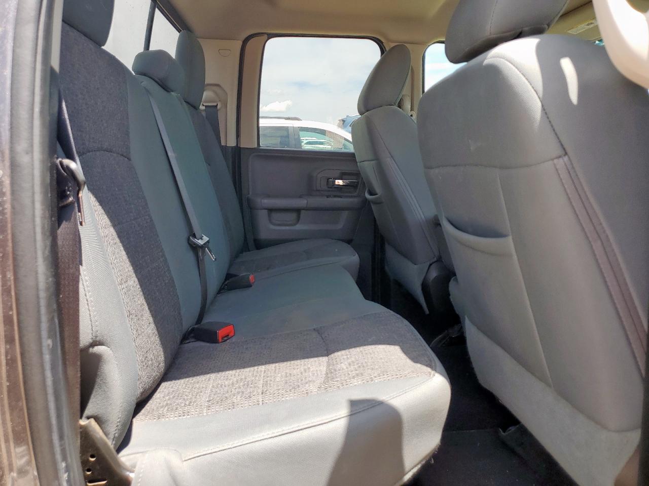 Ram 1500 Slt Image 3