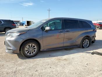  Salvage Toyota Sienna