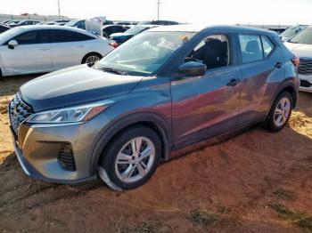  Salvage Nissan Kicks