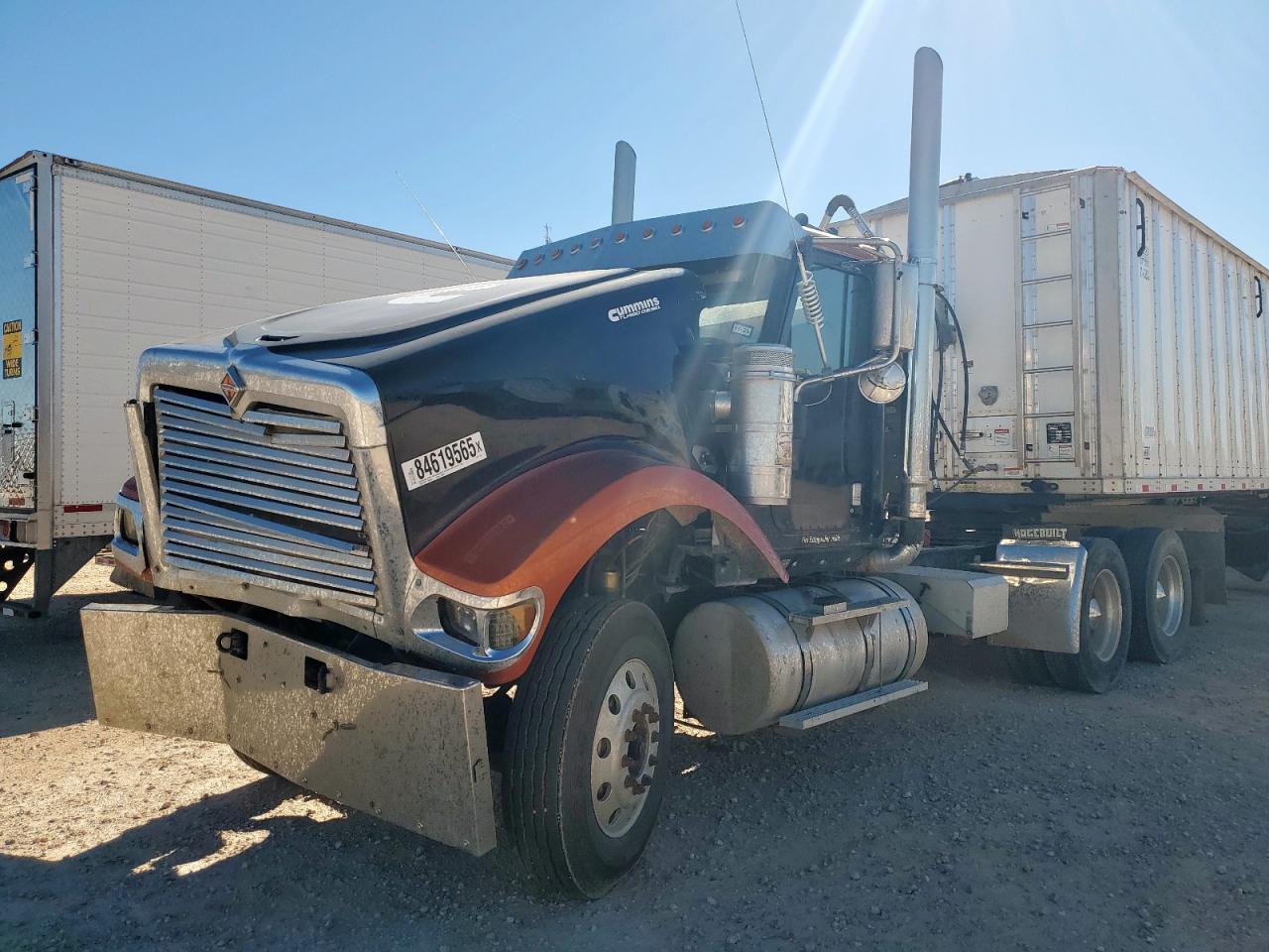 International 5900 5900i 5900i Image 6