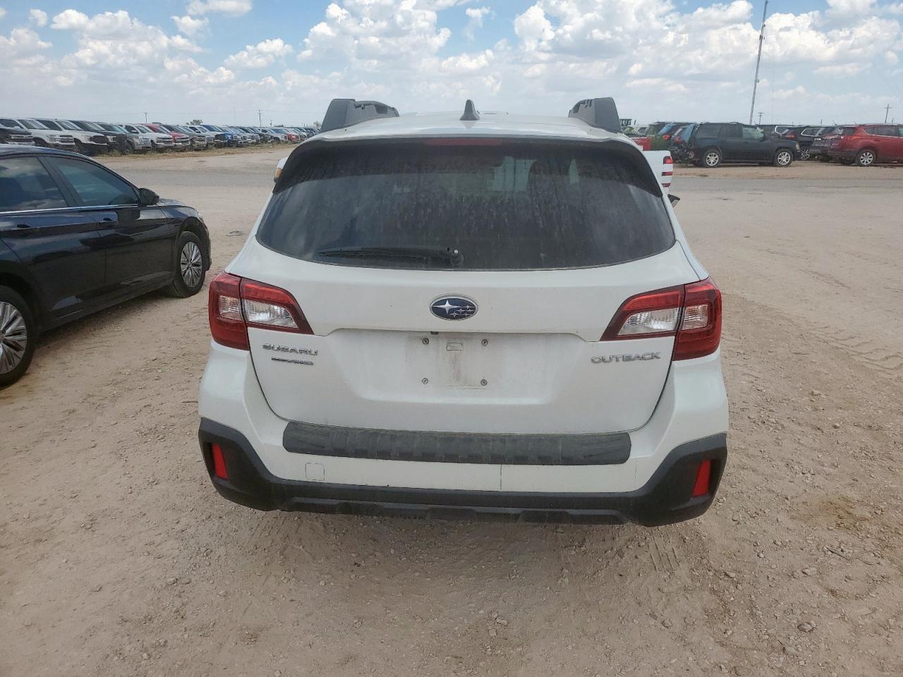 Subaru Outback 2.5i Premium Image 4