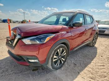  Salvage Nissan Kicks