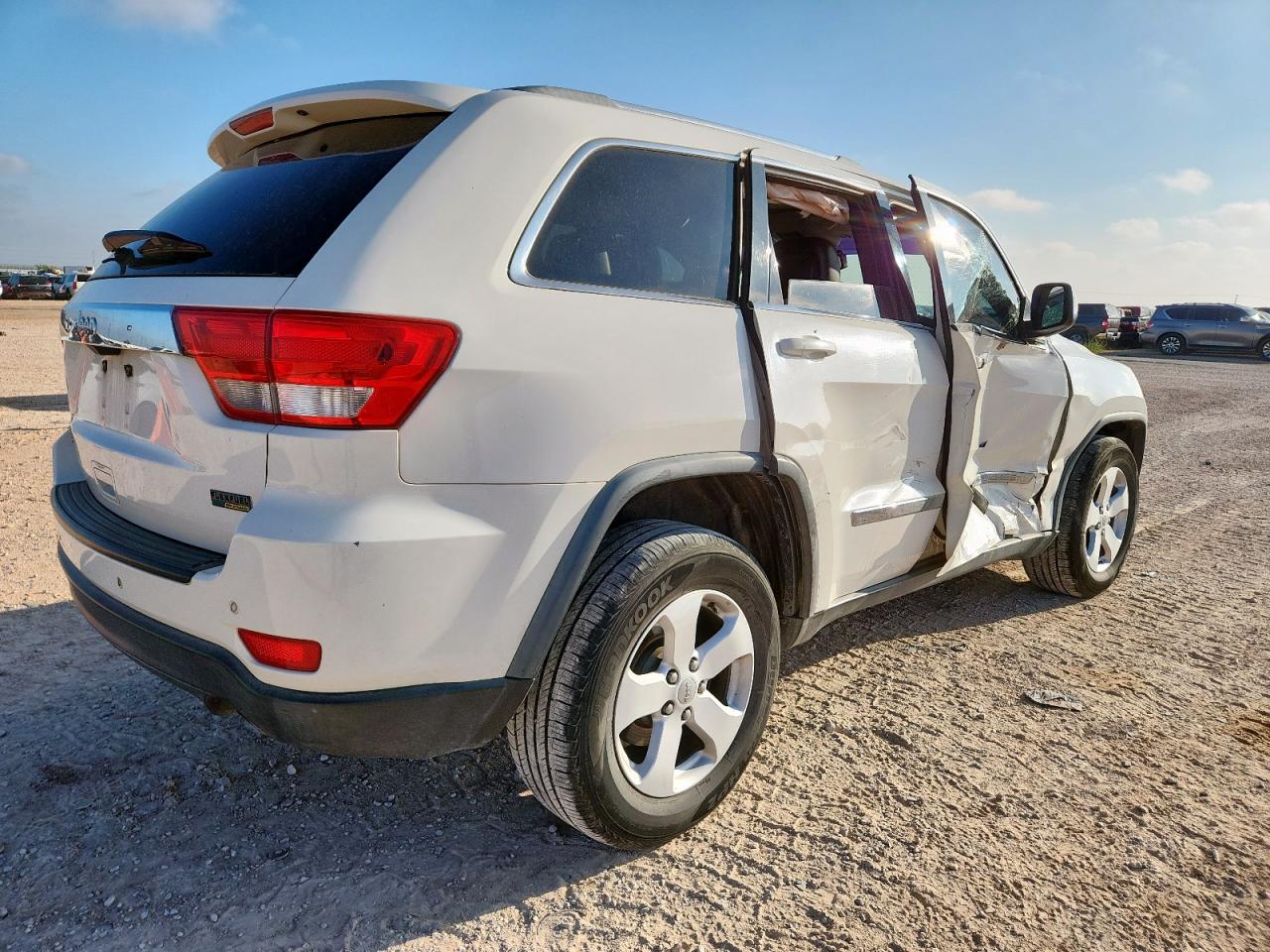 Jeep Grand Cherokee Laredo Image 9