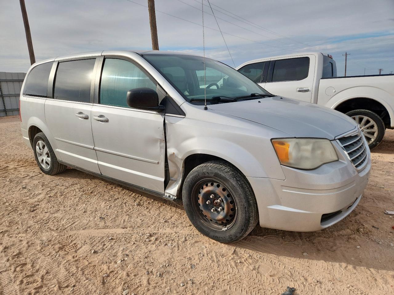 Chrysler Minivan Lx Image 3