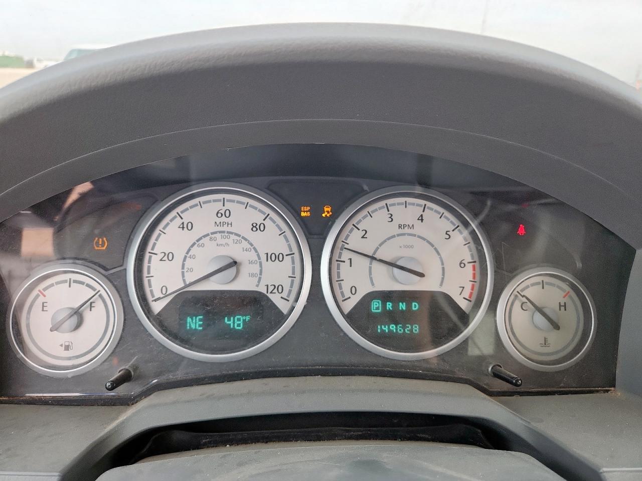 Chrysler Minivan Lx Image 9