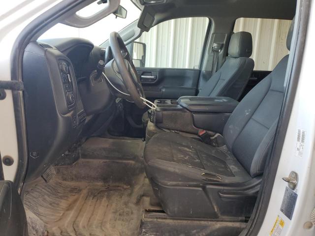 Chevrolet Silverado K3500 Image 9