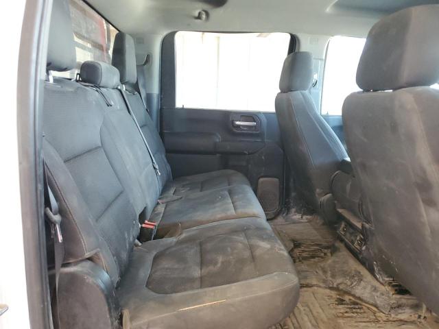 Chevrolet Silverado K3500 Image 8