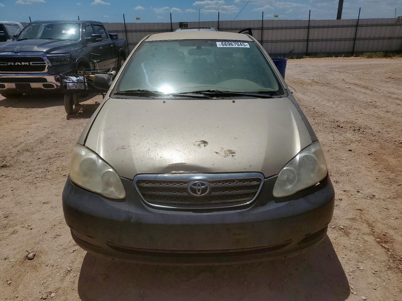 Toyota Corolla Ce Image 5