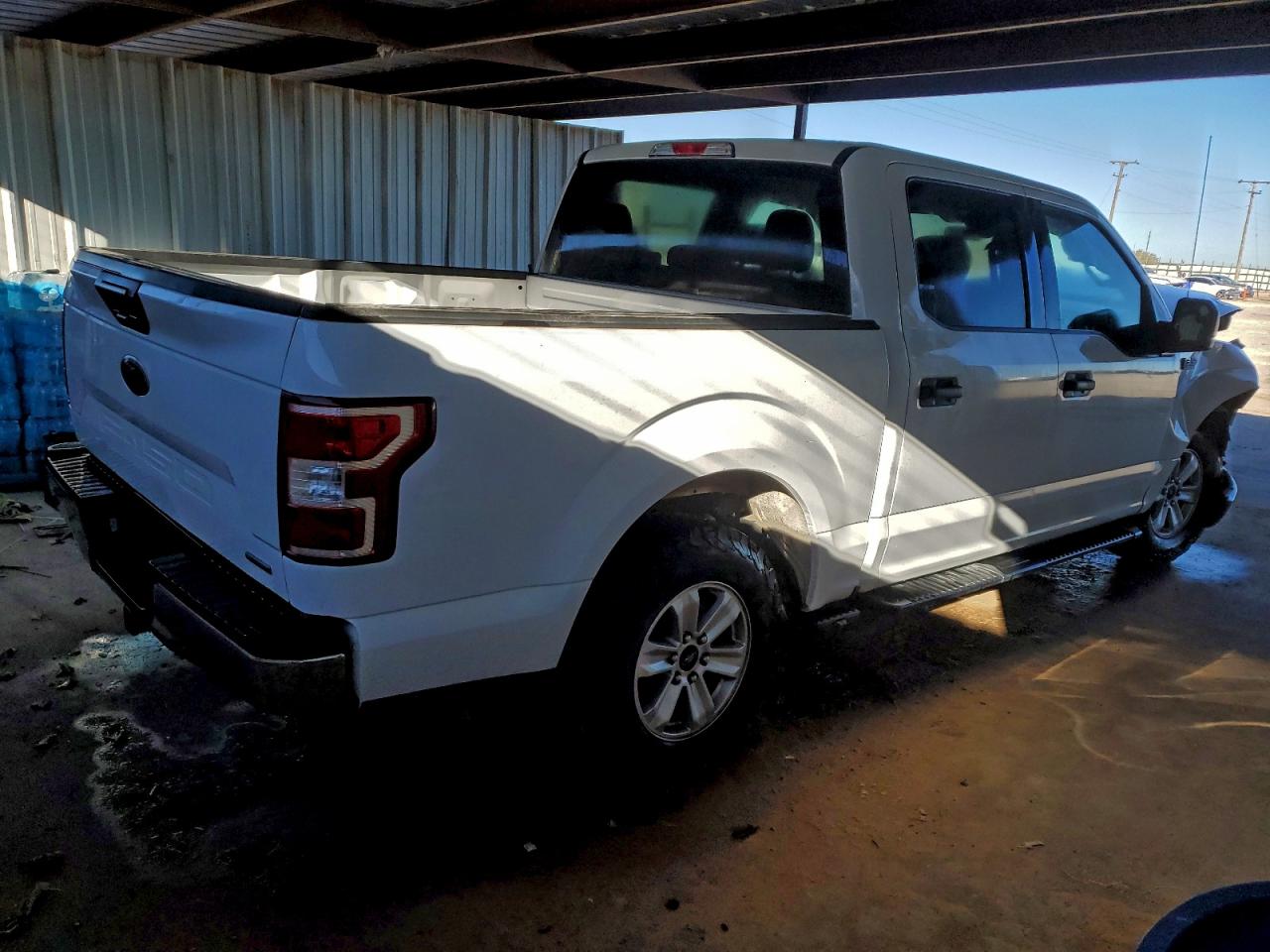 Ford F-150 Supercrew Image 13