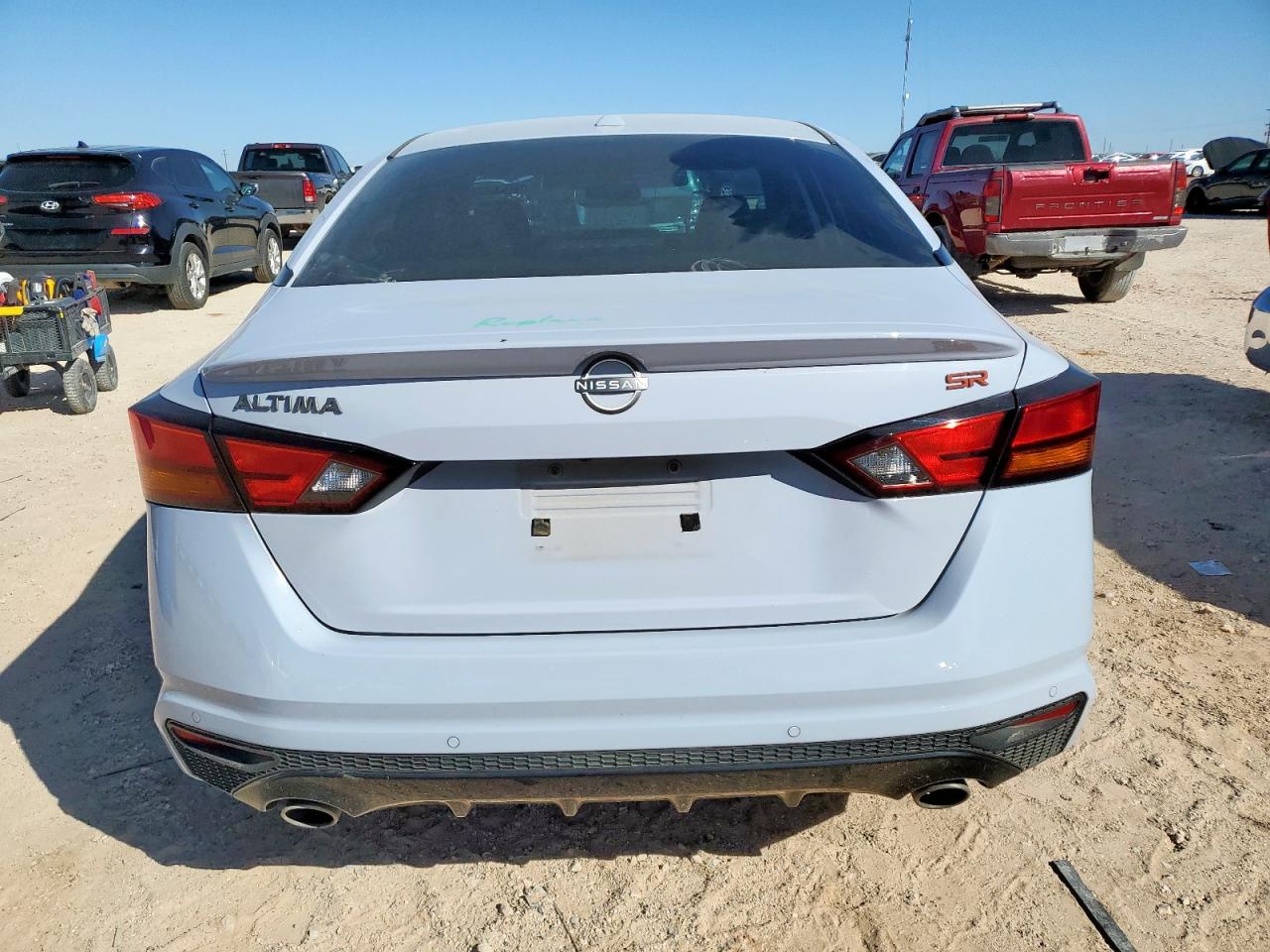 Nissan Altima Sr Image 11