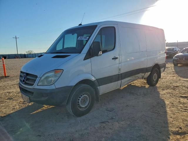  Salvage Mercedes-Benz Sprinter