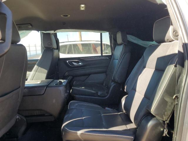 Chevrolet Suburban K1500 Premier Image 4