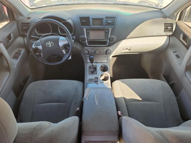 Toyota Highlander Base Image 4