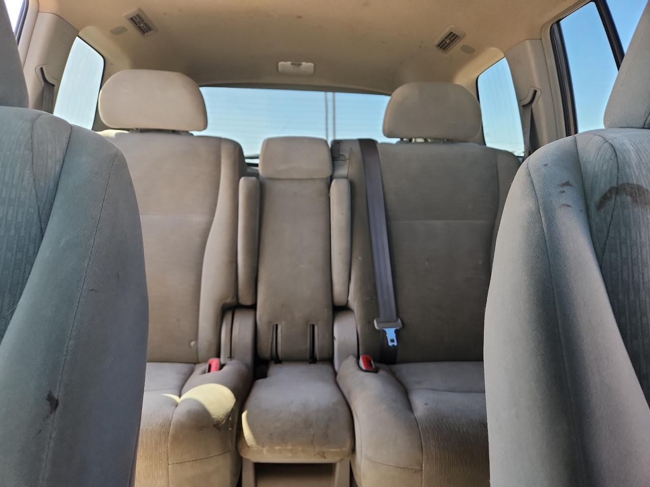 Toyota Highlander Base Image 10