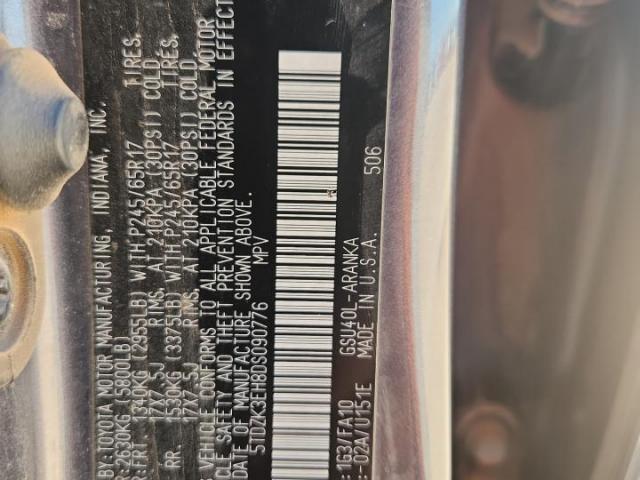 Toyota Highlander Base Image 13