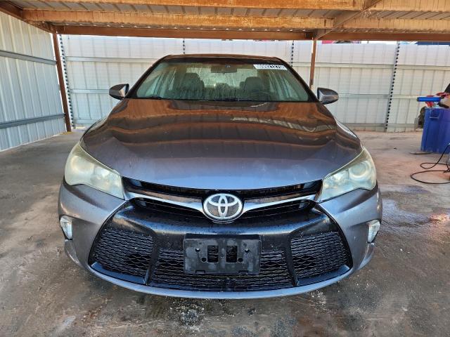 Toyota Camry Le Image 7