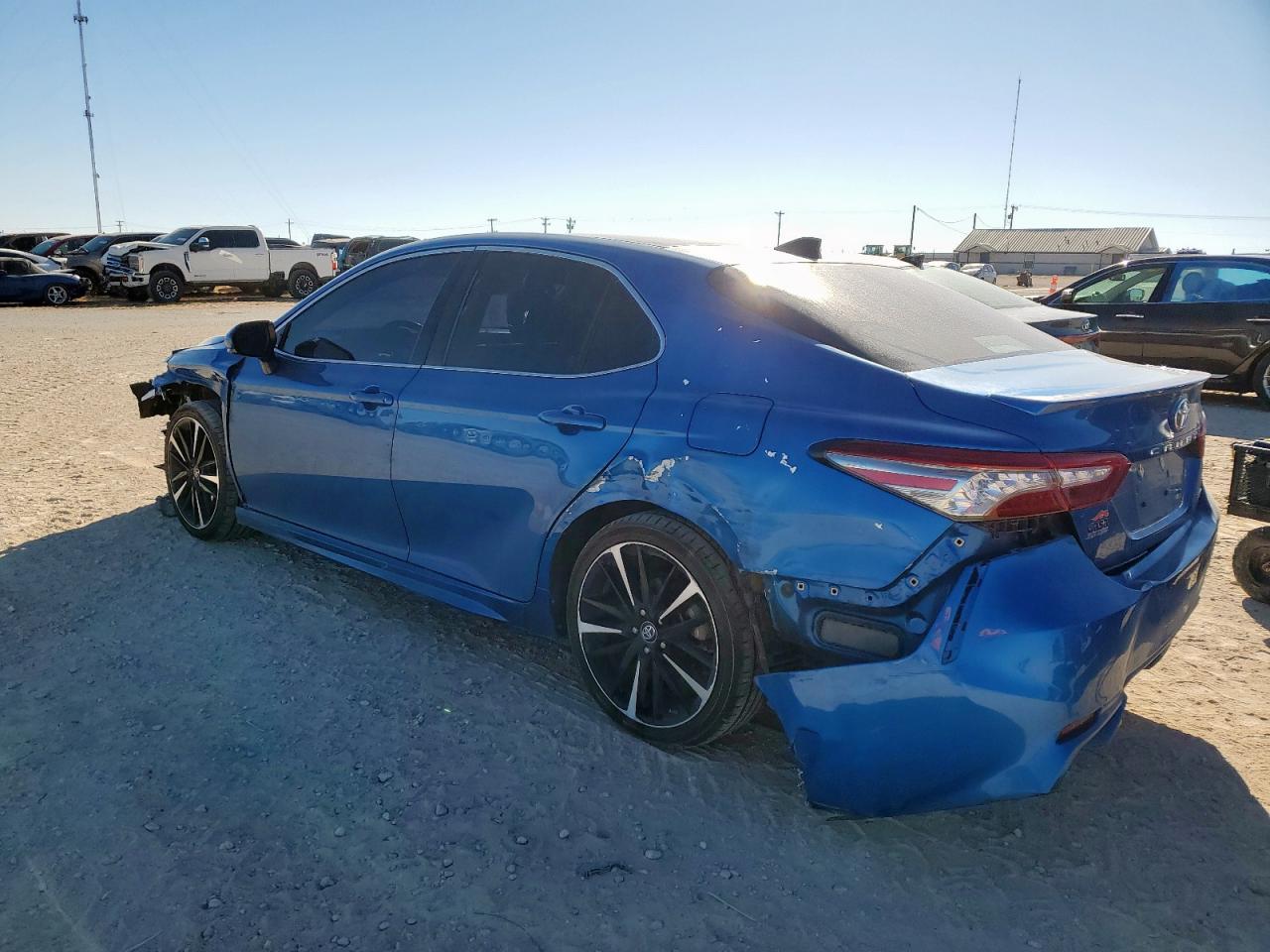 Toyota Camry Xse Image 4