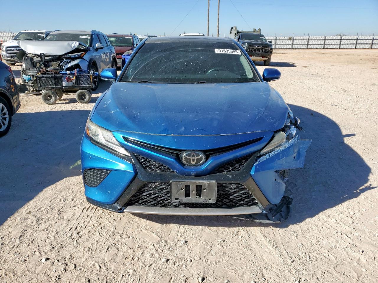 Toyota Camry Xse Image 9