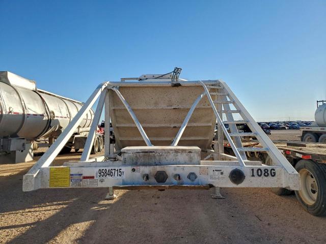 Semi Trailer Image 9