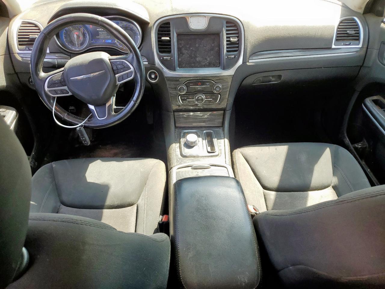 Chrysler 300 Touring Image 5