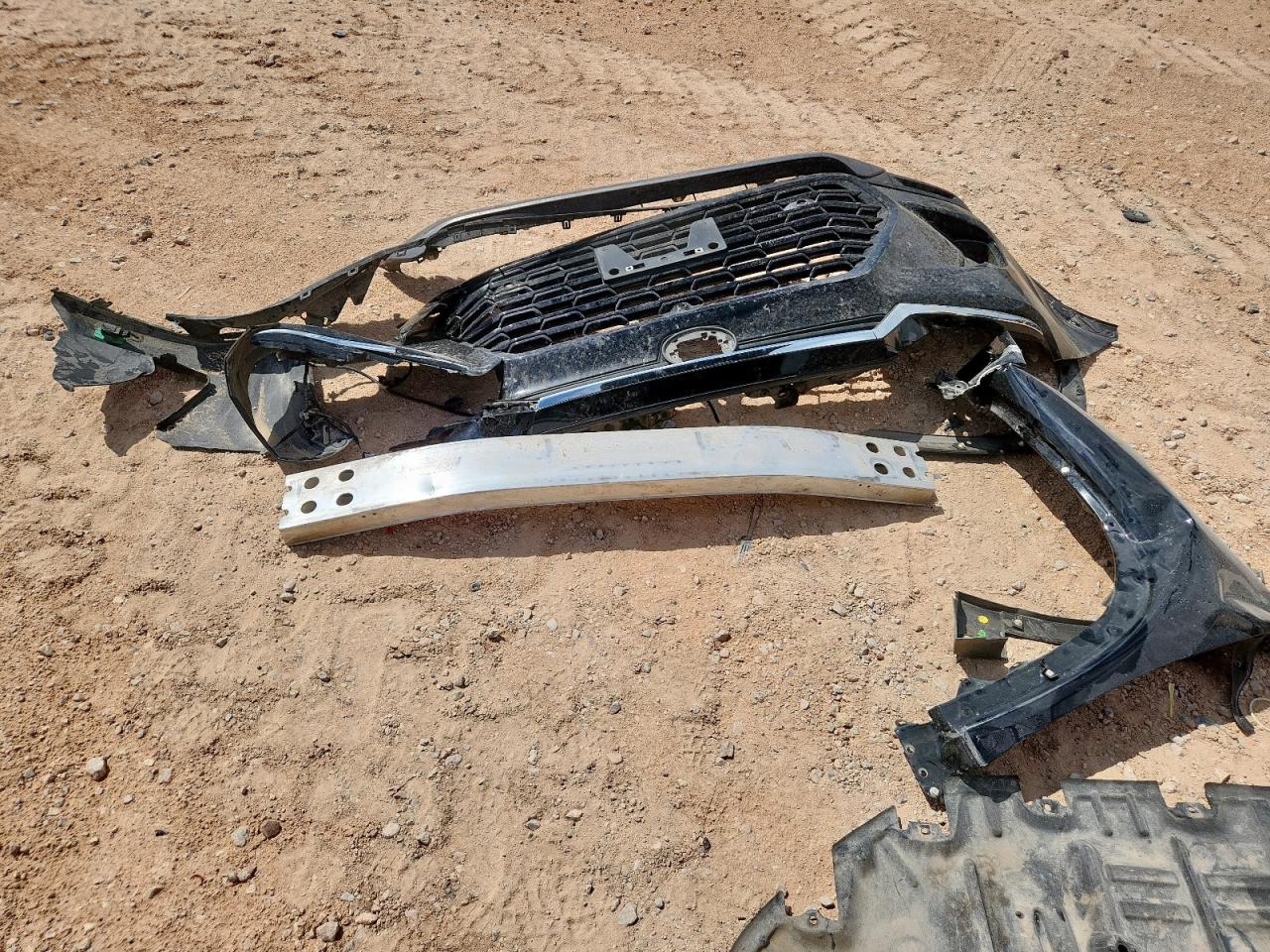 Toyota Grand High Xle Image 6