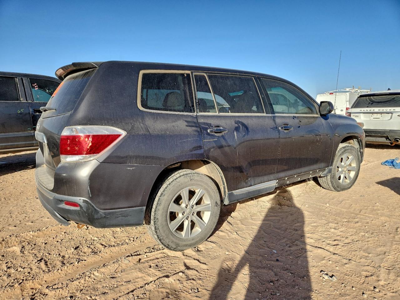 Toyota Highlander Base Image 4