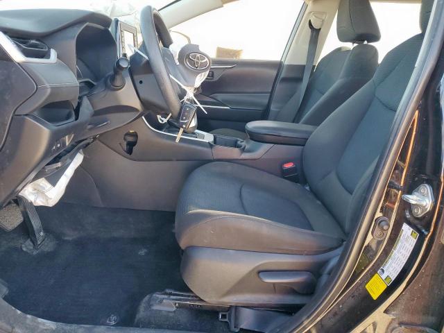 Toyota RAV4 Le Image 12