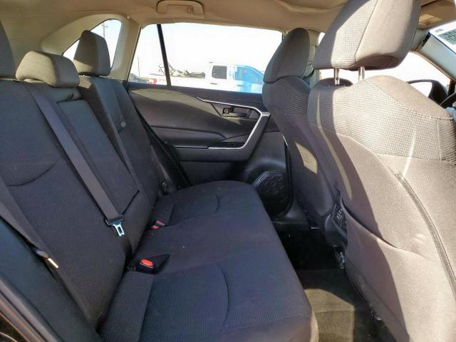 Toyota RAV4 Le Image 13