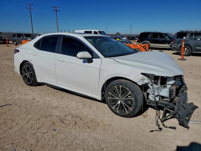 Toyota Camry Se Image 10