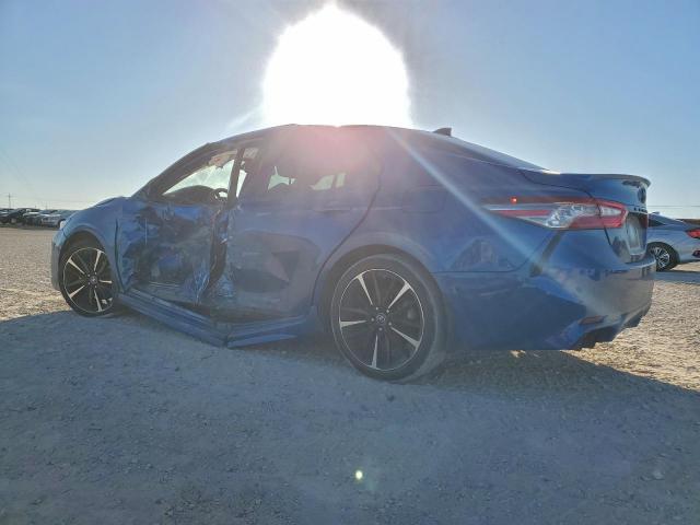 Toyota Camry Xse Image 12