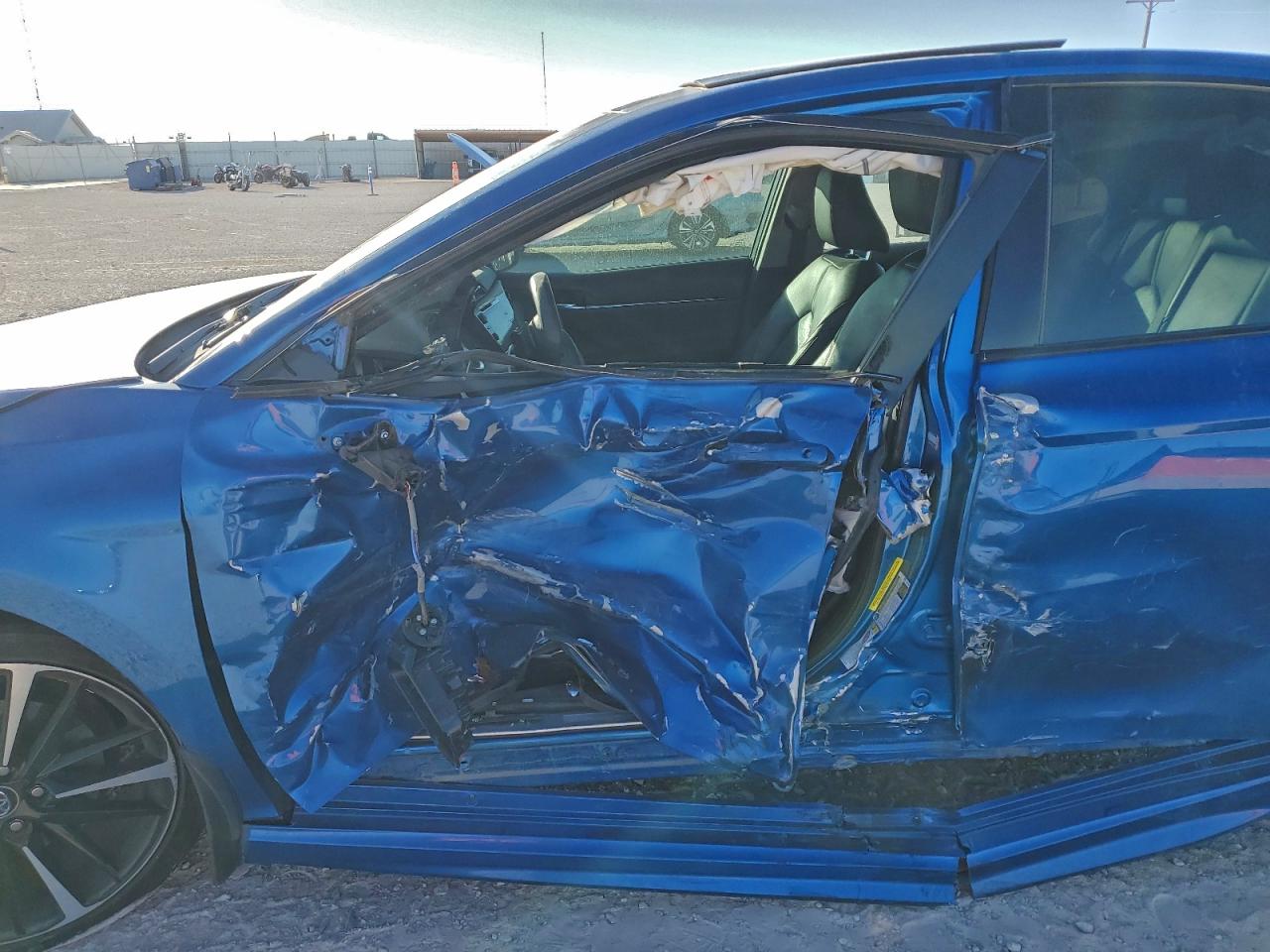 Toyota Camry Xse Image 3