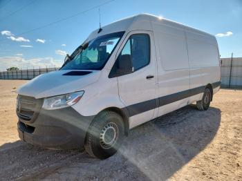  Salvage Mercedes-Benz Sprinter