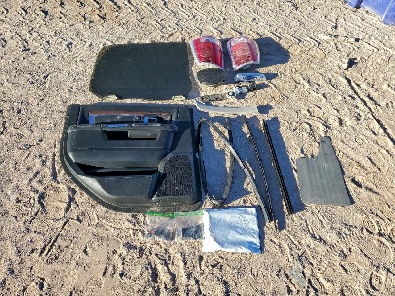 Ram 1500 Laramie Image 11